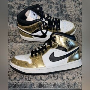 Nike Air Jordan 1 Mid Metallic Gold Black White